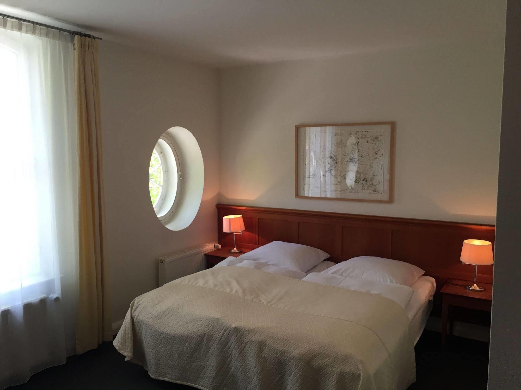 Hotel Vierseithof ลุคเคนวัลเดอ ภายนอก รูปภาพ