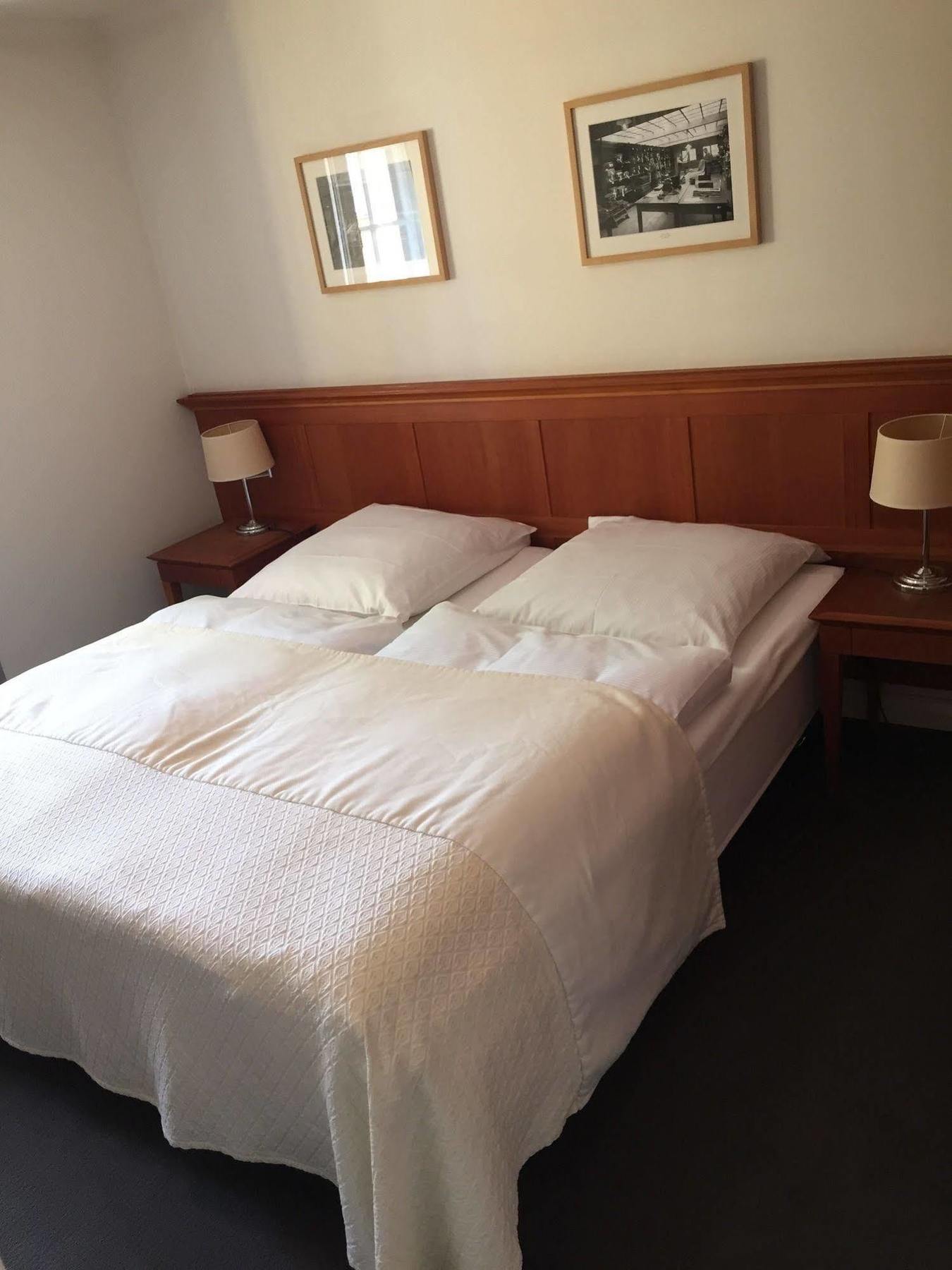Hotel Vierseithof ลุคเคนวัลเดอ ภายนอก รูปภาพ